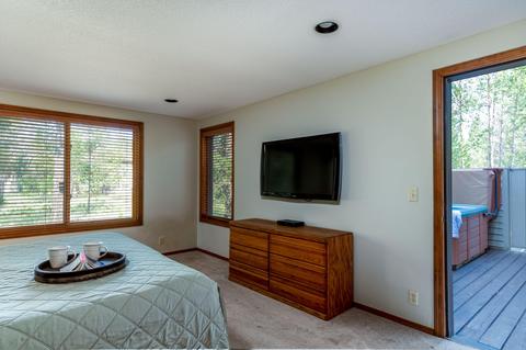17660 Rogue Ln, Sunriver, OR 97707 photo 26