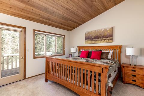 17660 Rogue Ln, Sunriver, OR 97707 photo 15