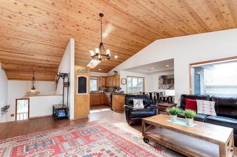 17660 Rogue Ln, Sunriver, OR 97707 photo 4