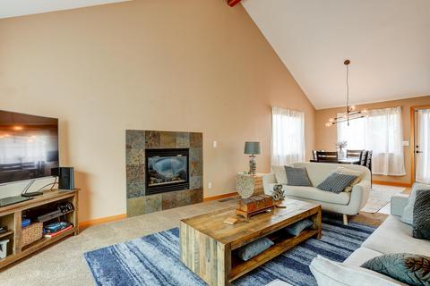 20660 Overton Pl, Bend, OR 97701 photo 4