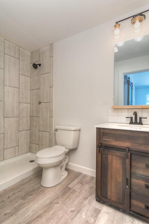 17029 Island Loop Way, Bend, OR 97707 photo 13