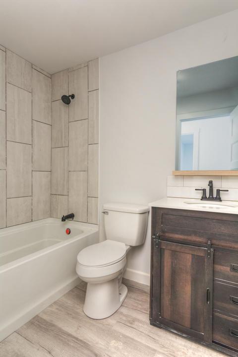 17029 Island Loop Way, Bend, OR 97707 photo 18