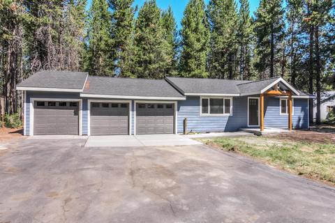 17029 Island Loop Way, Bend, OR 97707 photo 3