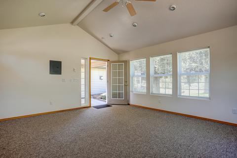 64584 Becky Ct, Bend, OR 97701 photo 22