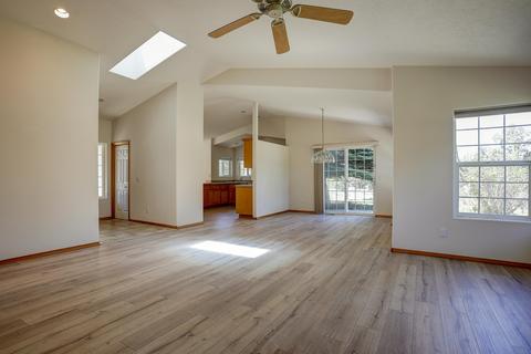 64584 Becky Ct, Bend, OR 97701 photo 6