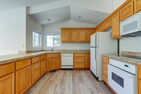 64584 Becky Ct, Bend, OR 97701 photo 9