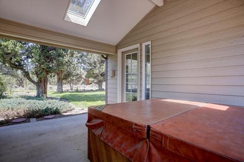 64584 Becky Ct, Bend, OR 97701 photo 21