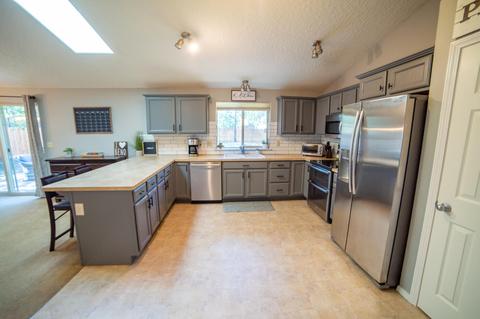 17490 Gull Dr, Bend, OR 97707 photo 3