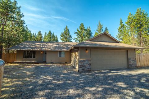 17490 Gull Dr, Bend, OR 97707 photo 2