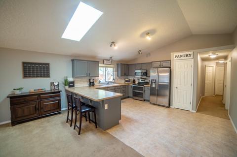 17490 Gull Dr, Bend, OR 97707 photo 4