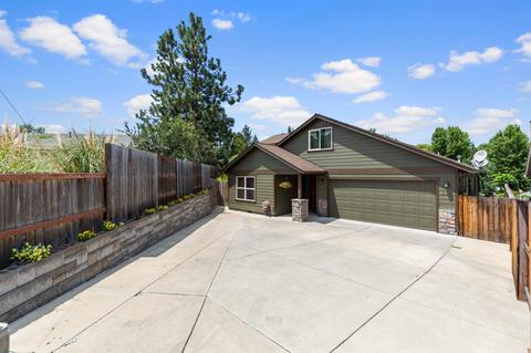104 E Rapp Rd, Talent, OR 97540 photo 2