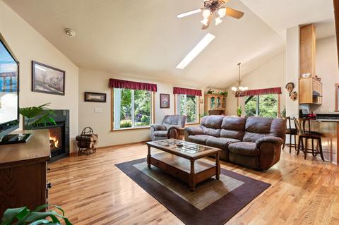 104 E Rapp Rd, Talent, OR 97540 photo 5
