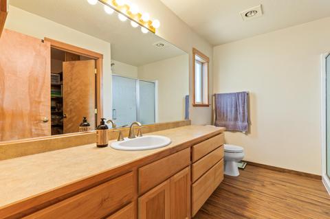 104 E Rapp Rd, Talent, OR 97540 photo 16