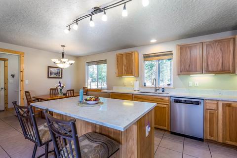 53321 Deep Woods Rd, La Pine, OR 97739 photo 7