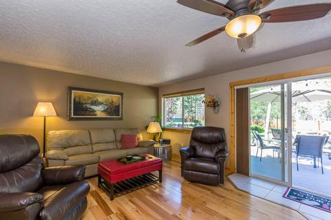 53321 Deep Woods Rd, La Pine, OR 97739 photo 3