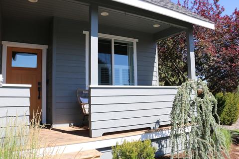 63466 Crestview Dr, Bend, OR 97701 photo 2