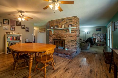 913 Freeman Rd, Central Point, OR 97502 photo 5