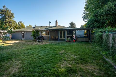 913 Freeman Rd, Central Point, OR 97502 photo 28