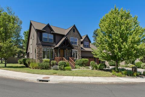 60809 Cobblestone Pl, Bend, OR 97702 photo 2
