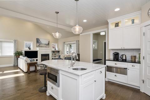 229 NW Florida Ave, Bend, OR 97703 photo 8