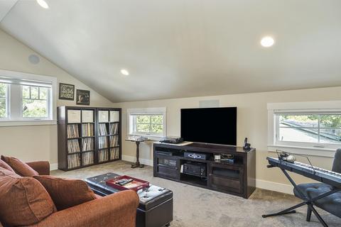 229 NW Florida Ave, Bend, OR 97703 photo 33