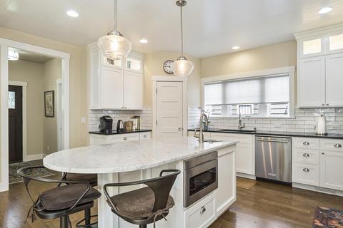 229 NW Florida Ave, Bend, OR 97703 photo 9