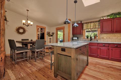 55514 Circle St, Bend, OR 97707 photo 4