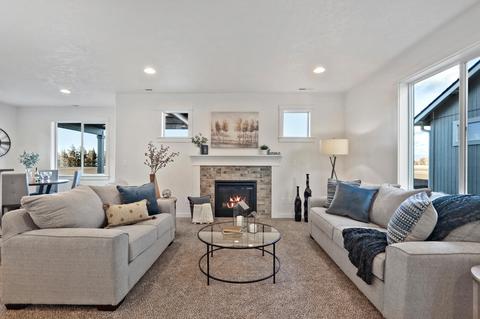 61348 SE Matthew St, Bend, OR 97702 photo 2