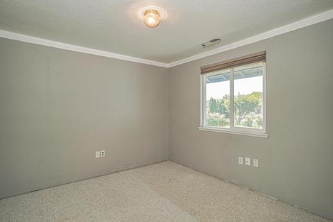 109 Samuel Ln, Phoenix, OR 97535 photo 16