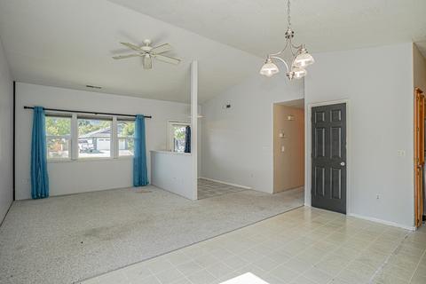 109 Samuel Ln, Phoenix, OR 97535 photo 8