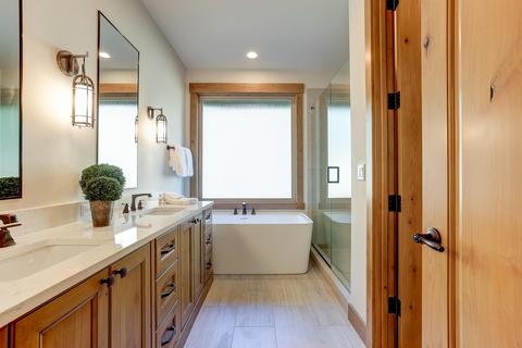 56248 Sable Rock Loop, Bend, OR 97707 photo 8