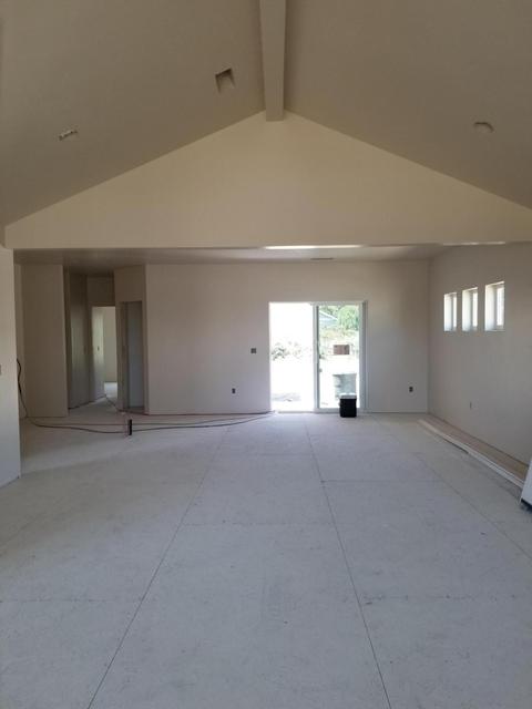 383 Cheney Loop, Central Point, OR 97502 photo 3
