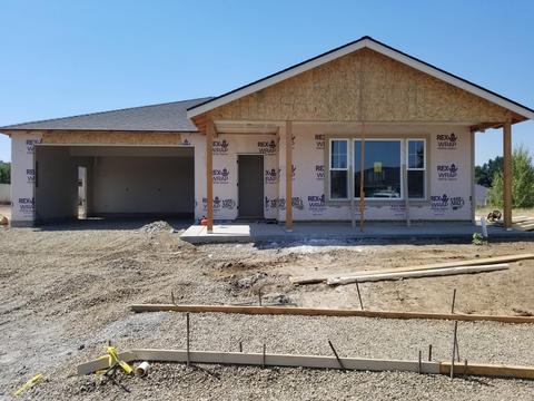 383 Cheney Loop, Central Point, OR 97502 photo 1
