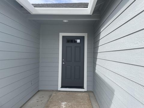 985 Stonewater Dr, Eagle Point, OR 97524 photo 3