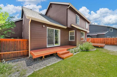 61289 SW Brookside Loop, Bend, OR 97702 photo 2