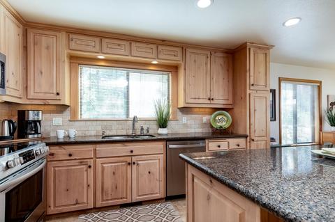 56946 Jackpine Ln, Sunriver, OR 97707 photo 17
