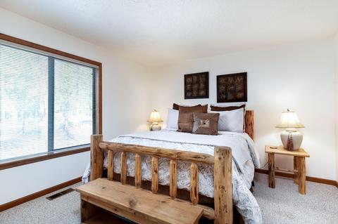 56946 Jackpine Ln, Sunriver, OR 97707 photo 22