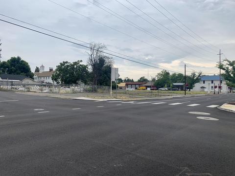101 Main St, Phoenix, OR 97535 photo 5