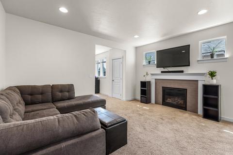 2989 NE Roxy Pl, Bend, OR 97701 photo 7