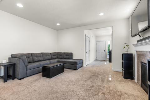 2989 NE Roxy Pl, Bend, OR 97701 photo 6