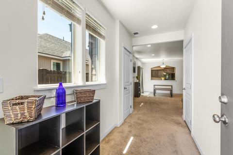 2989 NE Roxy Pl, Bend, OR 97701 photo 5