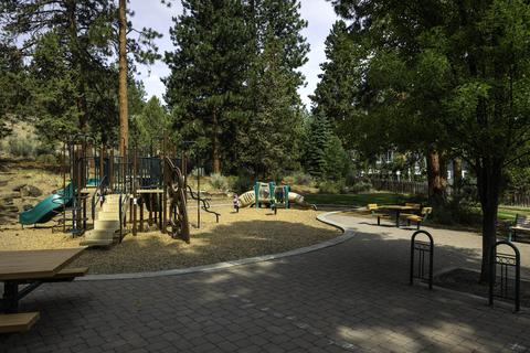 449 NW 17th St, Bend, OR 97702 photo 24