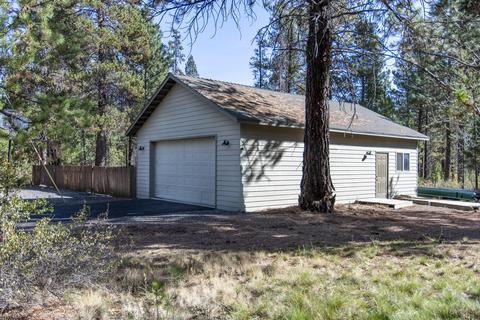 17061 Cooper Dr, Bend, OR 97707 photo 41