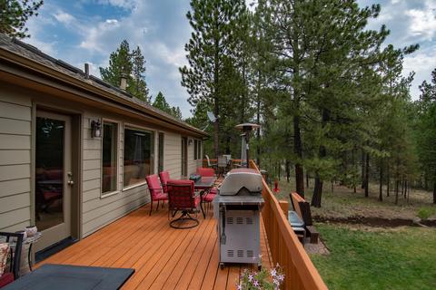 17061 Cooper Dr, Bend, OR 97707 photo 38