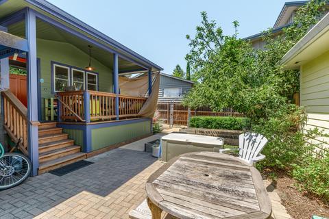 1067 E Main St, Ashland, OR 97520 photo 21