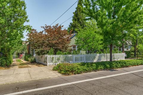 1067 E Main St, Ashland, OR 97520 photo 16