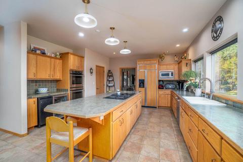 17030 Shawnee Cir, Bend, OR 97707 photo 9