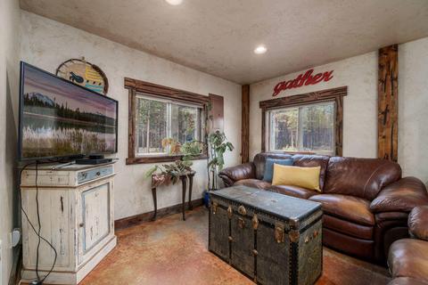 17030 Shawnee Cir, Bend, OR 97707 photo 44