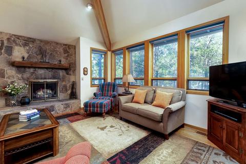 17888 Grouse Ln, Sunriver, OR 97707 photo 4