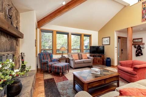 17888 Grouse Ln, Sunriver, OR 97707 photo 2